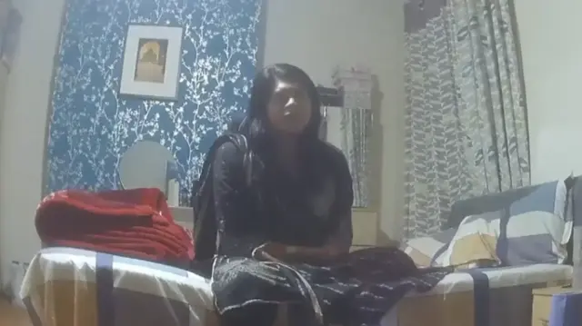 تانيسا في غرفة نومها